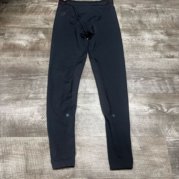 Under Armour Celliant Leggings Size Medium - Picture 1 of 8